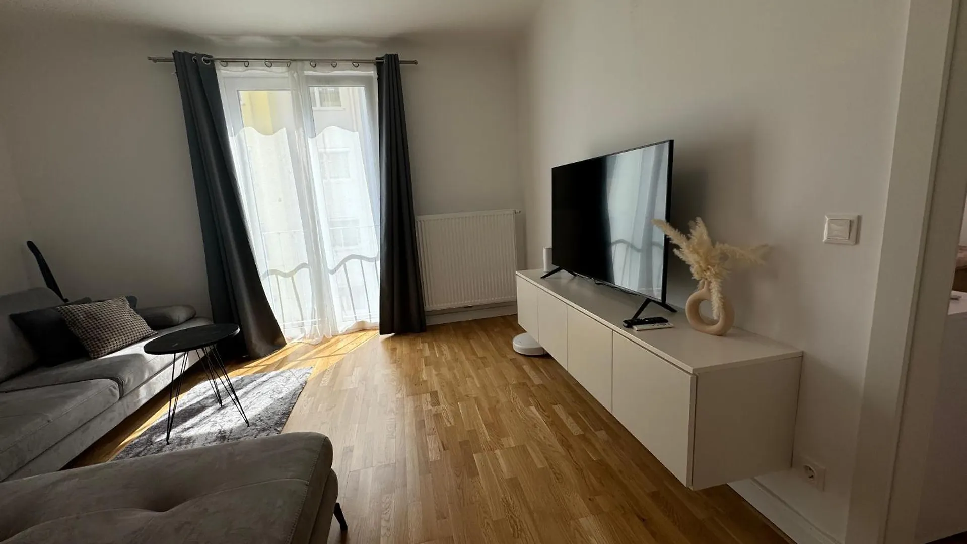 Gemuetliche 2- Zimmer Apartment Nahe Neuen Donau Wenen