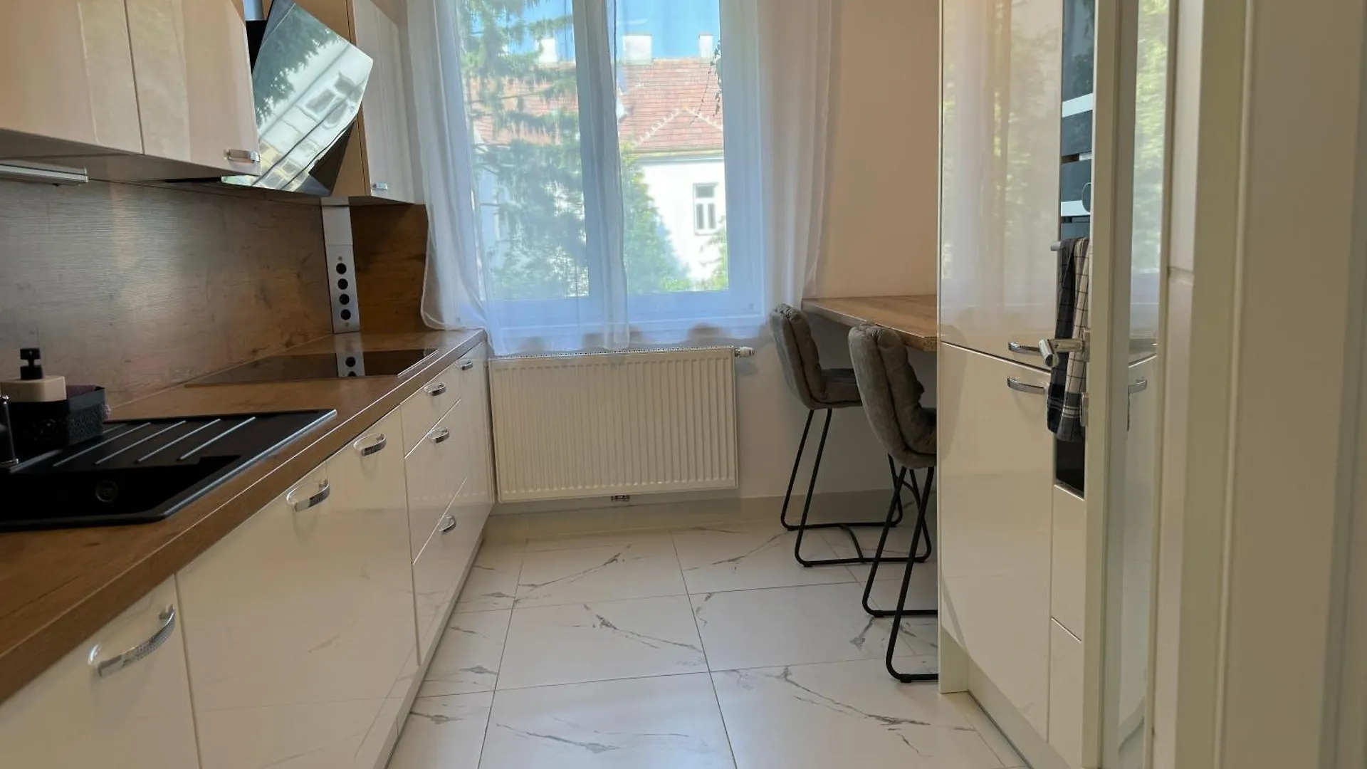 Gemuetliche 2- Zimmer Apartment Nahe Neuen Donau Wenen